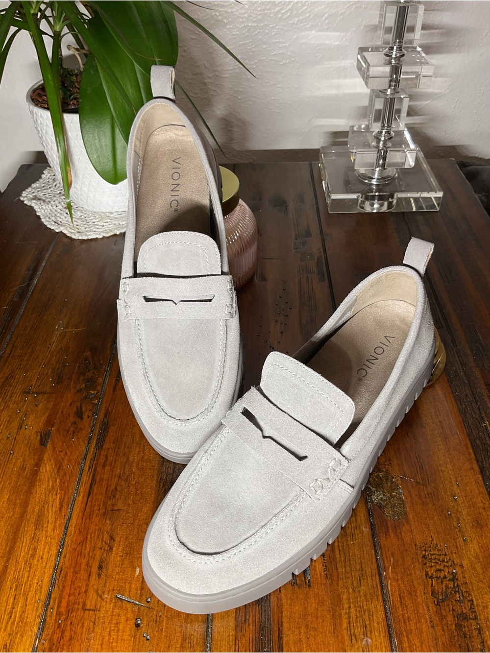 Vionic Men’s Light Beige Suede Penny Loafers